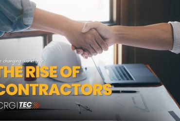 A shift in the workforce: Why UK professionals are going contract Tech contractors collaborating on a digital project in the UK